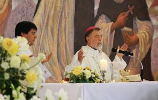 MONSEÑOR LINO PANIZZA CELEBRA EN HONOR A LAS MADRES DE LA UCSS