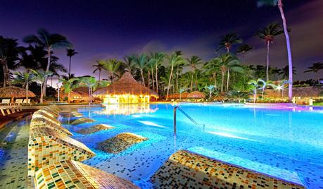 White Party en “The Royal Suites Turquesa by Palladium”