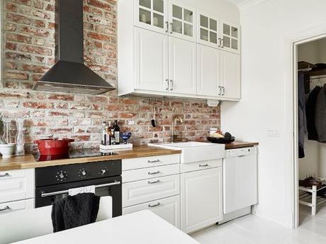 espacios pequenos 2 estilo nordico escandinavia estilo moderno interiores diseno de interiores de lofts y aticos interiores decoracion interiores 2 decoracion en blanco decoracion decoracion cocinas pequenas interiores cocinas modernas blancas cocinas blancas interiores pared interior de ladrillo visto estilo nórdico escandinavo decoración estilo nórdico decoración en blanco decoración cocinas cocinas suecas cocinas pequeñas cocinas modernas blancas blog decoracion interiores