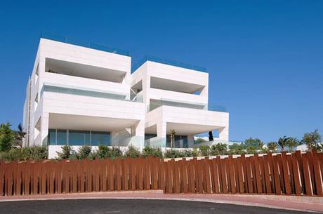 A-cero Projects SELECCIÓN DE CERRAMIENTOS DE PARCELA EN VIVIENDAS A-CERO