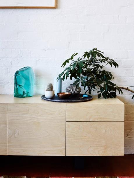 Ua casa con sorpresa en el dormitorio infantil.