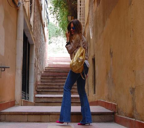 dOBLE dE pRINTS + fLARED jEANS . #nOUNIFORMES