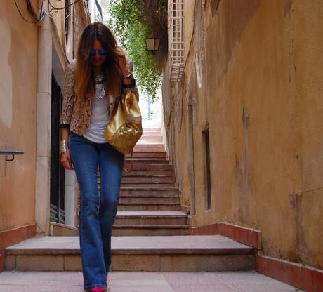 dOBLE dE pRINTS + fLARED jEANS . #nOUNIFORMES