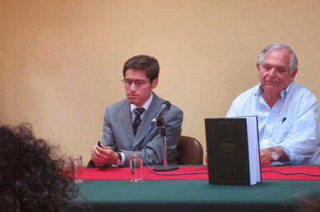 Gonzalo A. Luengo O. presenta libro de la Familia Hojas, de Burgos, en la ciudad de Chillán