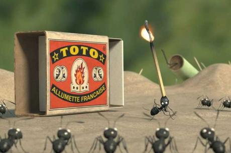 Minúsculos El valle de las hormigas