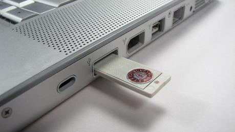 Una app que utiliza un pendrive para apagar el ordenador