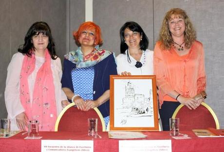 Teresa, poesía al pie de la cruz