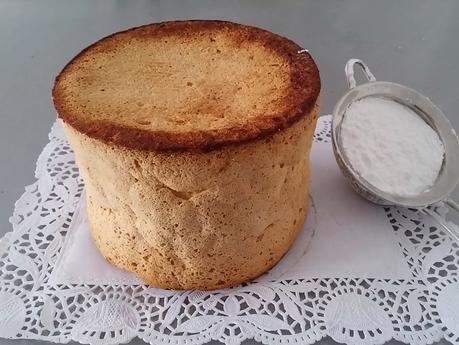 ANGEL FOOD CAKE HECHO EN MOLDE DE PANETTONE