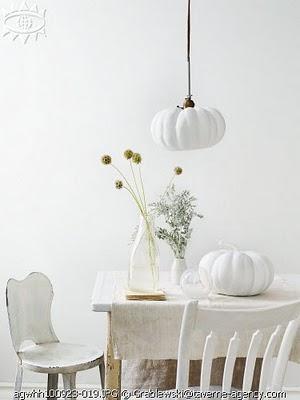 Decoración halloween en blanco