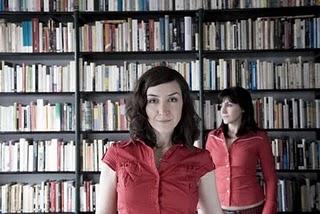 Nuevo video de Pauline en la Playa: Un muelle