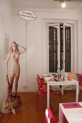 TALLER DE MAQUILLAJE CON BENEFIT TALLER DE MAQUILLAJE CON BENEFIT