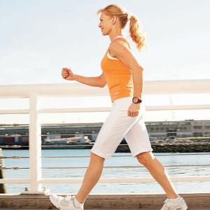 Cómo evitar el dolor de espalda al caminar