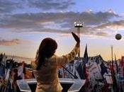 "...En país, tibieza,cuando empieza amanecer.Dic...