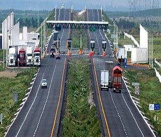 Mantiene SCT apoyo a vehículos con ayuda humanitaria al sureste