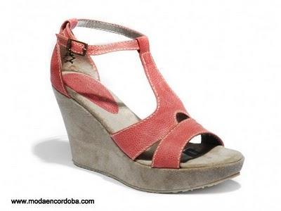 Moda y Tendencia en Zapatos 2010/2011.Sarkany Trends.