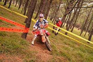 Solo franceses en la punta al terminar la especial 4 del día 3