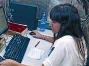 Barcelona: teleasistencia municipal prueba aparato para personas sordas