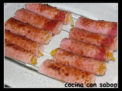 Rollitos de jamón con huevo hilado