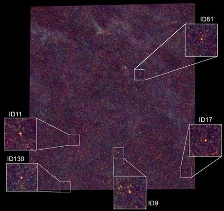 Observan cinco galaxias muy lejanas gracias a lentes gravitatorias