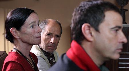 “La mosquitera”: Un cóctel explosivo, amargo y tragicómico “La mosquitera”: Un cóctel explosivo, amargo y tragicómico