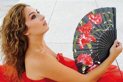 Acordes de flamenco publica el nº 28. La Bienal de flamenco y una revisión de espectáculos y artistas forman el eje de este número y, por supuesto, la didáctica de la guitarra flamenca, el baile y el piano flamenco.