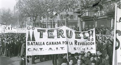 Tierra y libertad: más de cien años de anarquismo en España y… en eso llegó el Papa.