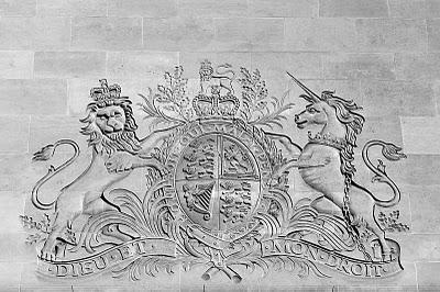 Lost. La política exterior británica.