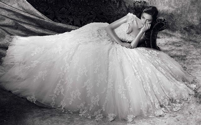 ELIE SAAB COLECCION PRIMAVERA VERANO 2011 - ELIE SAAB NOVIAS