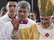 Dios creó Benedicto…