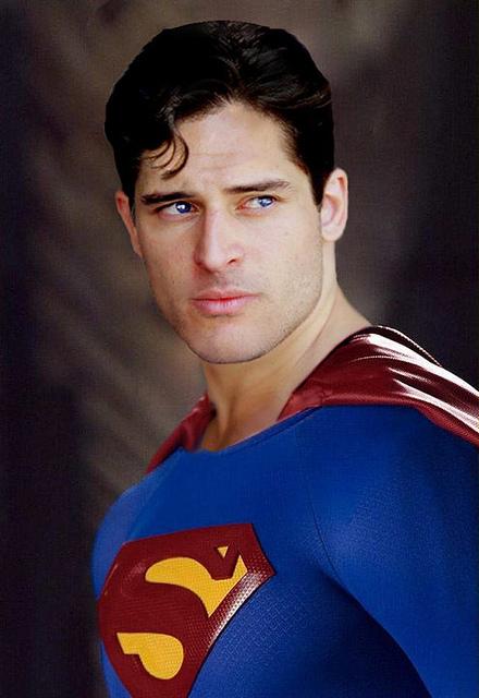 ¿Superman de Zack Snyder ya tiene cara?