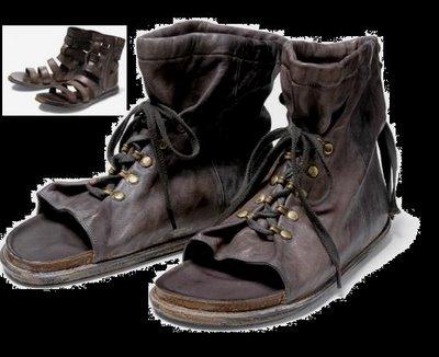 Sandalia, Bota...¿Sandaliabota?