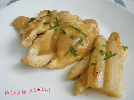 Receta de pechuga de pollo con espárragos blancos