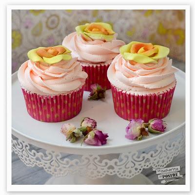 CUPCAKES DE ROSAS / ROSE CUPCAKES