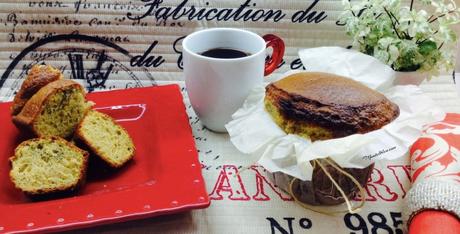 Bizcocho de nísperos y semillas de amapola