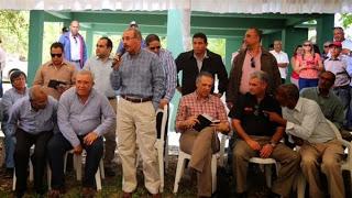 Danilo anuncia gobierno financiará 32 mil tareas de caña en SPM.