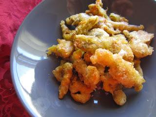FLORES DE CALABAZA EN TEMPURA