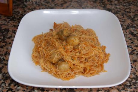 receta de fideos con salsa americana