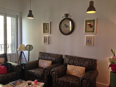 Salón donde te puedes tomar algo mientras esperas a tus amigas en I´m Pretty - Foto: Amaya Barriuso