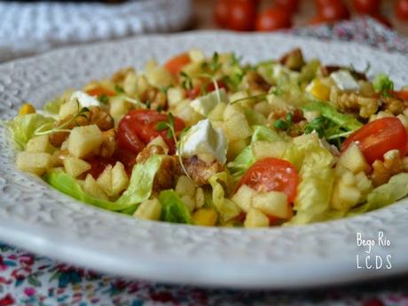 Ensalada de Cherrrys, manzana y brotes de berros