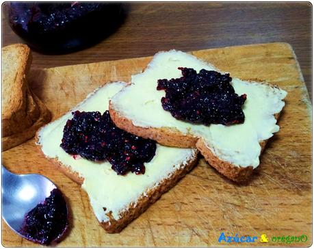 Mermelada de frutas del bosque