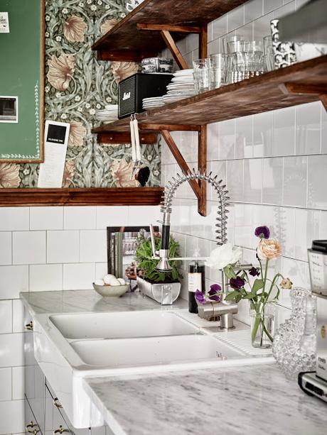 ¿Papel pintado en la cocina?