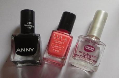 Sencillo para labios fucsias (Look, manicura, outfit)