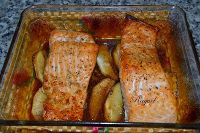 Salmón con Manzana al Horno regadas con Pedro Ximenez