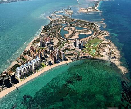 Los Puentes Vivientes de Cherrapunjee y la Manga del Mar Menor