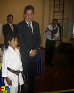 CAMPEÓN MUNDIAL DE ARTES MARCIALES RECIBE APOYO DEL GORE LIMA…