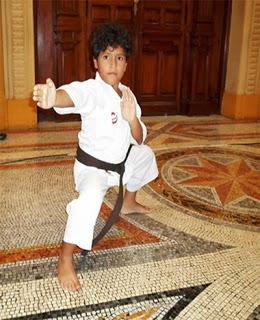 CAMPEÓN MUNDIAL DE ARTES MARCIALES RECIBE APOYO DEL GORE LIMA…