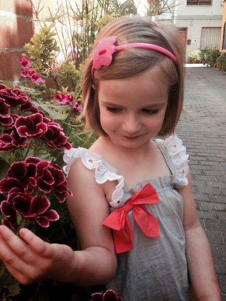 Un paseo entre las flores vestidas de Luluna Valencia