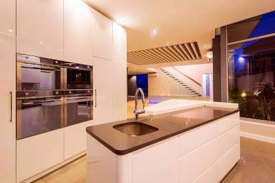 Casa Minimalista en la Playa de Sheffield