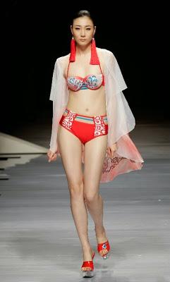 TENDENCIAS DE BAÑO PARA MUJER 2015