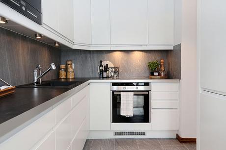 revestimiento oscuro cocina primer piso con terraza piso planta baja estilo nórdico escandinavo decoración sencilla con estilo decoración nórdica cocina blanca blog nórdico blog decoracion interiores 